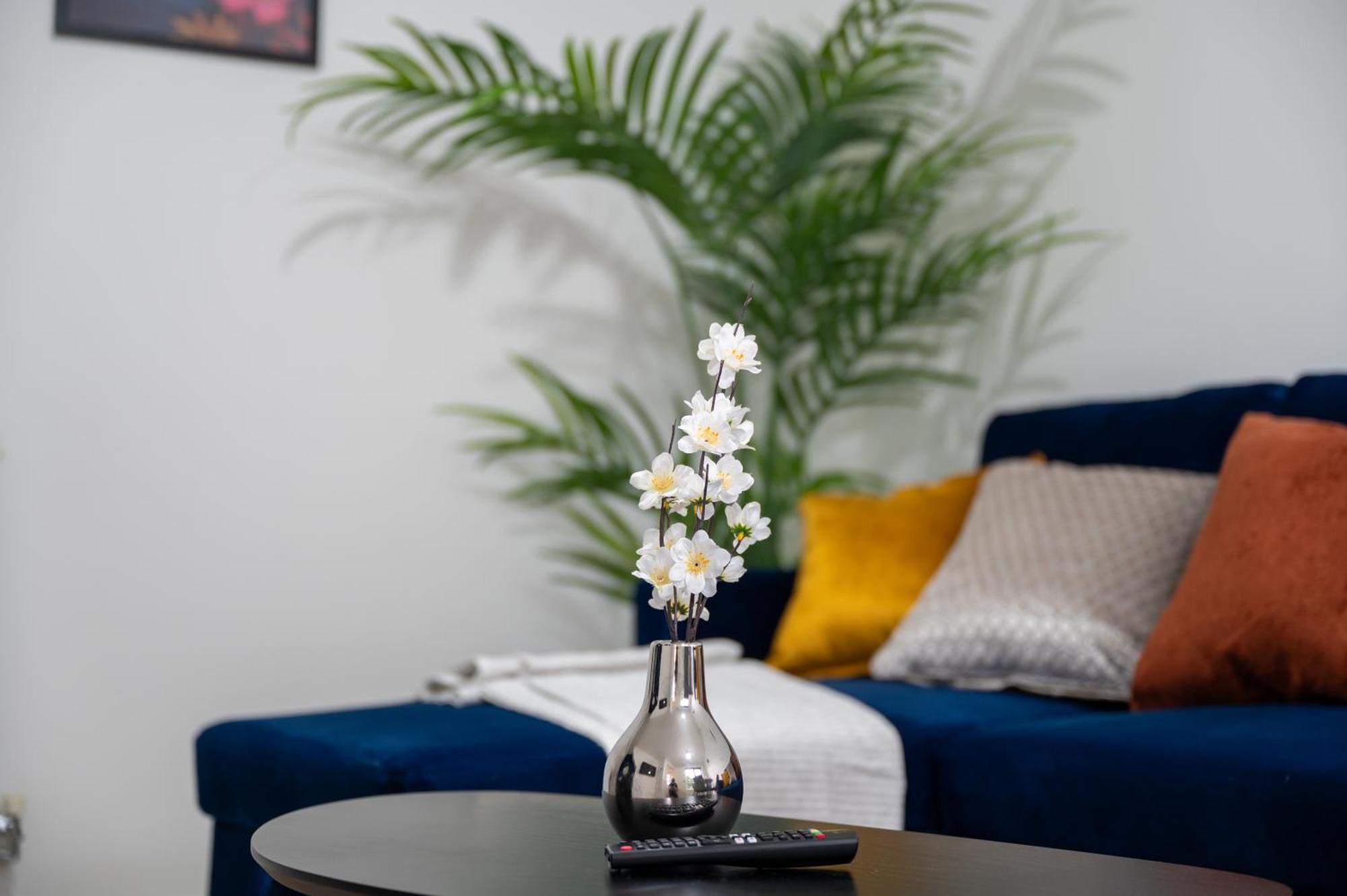 Stylish Cozy Manchester House In Quiet Neighborhood, 6Mins To Coop Live Arena, Etihad Stadium & City Centre With Wifi & Free Private Parking Exterior foto