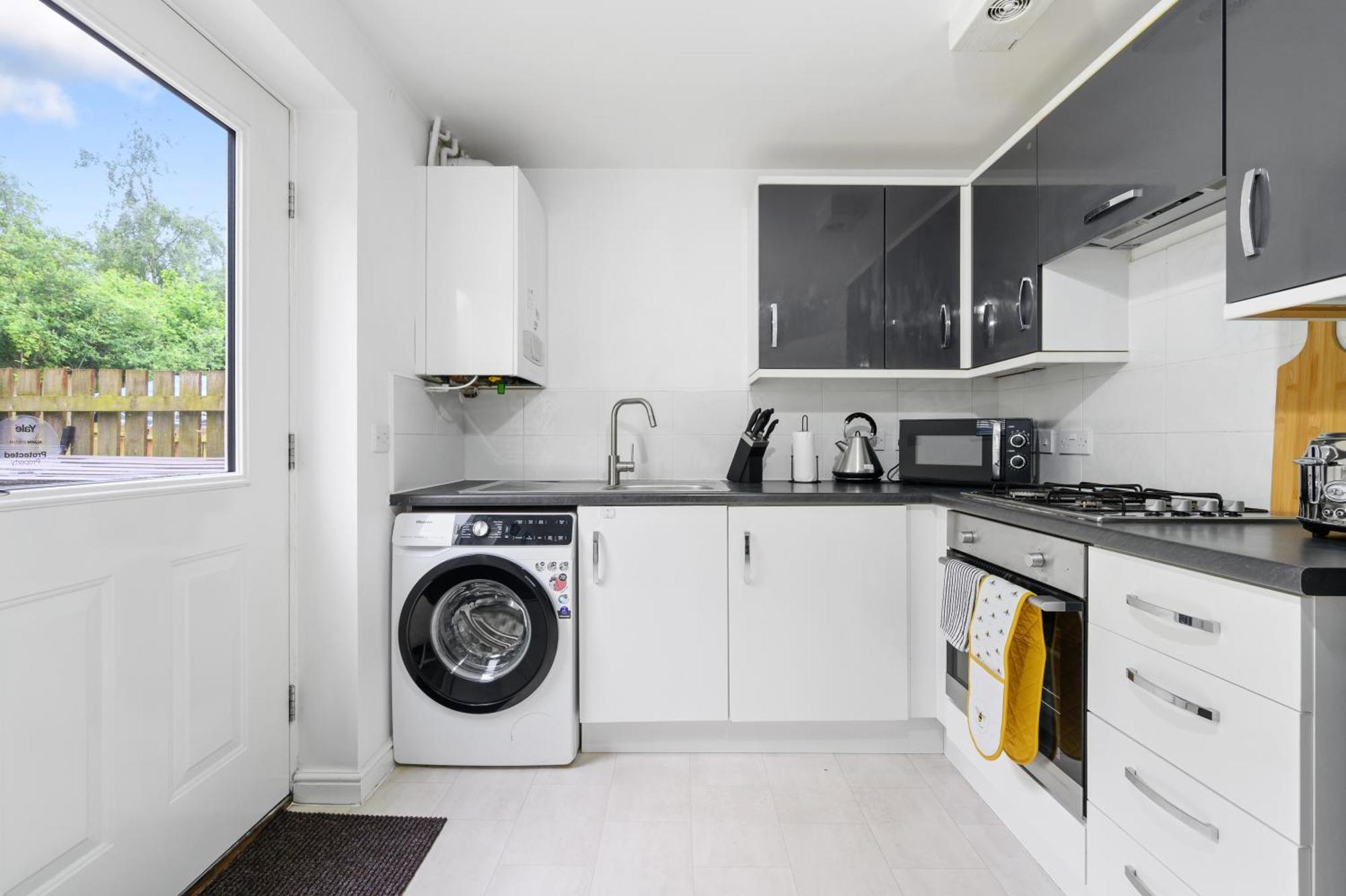 Stylish Cozy Manchester House In Quiet Neighborhood, 6Mins To Coop Live Arena, Etihad Stadium & City Centre With Wifi & Free Private Parking Exterior foto